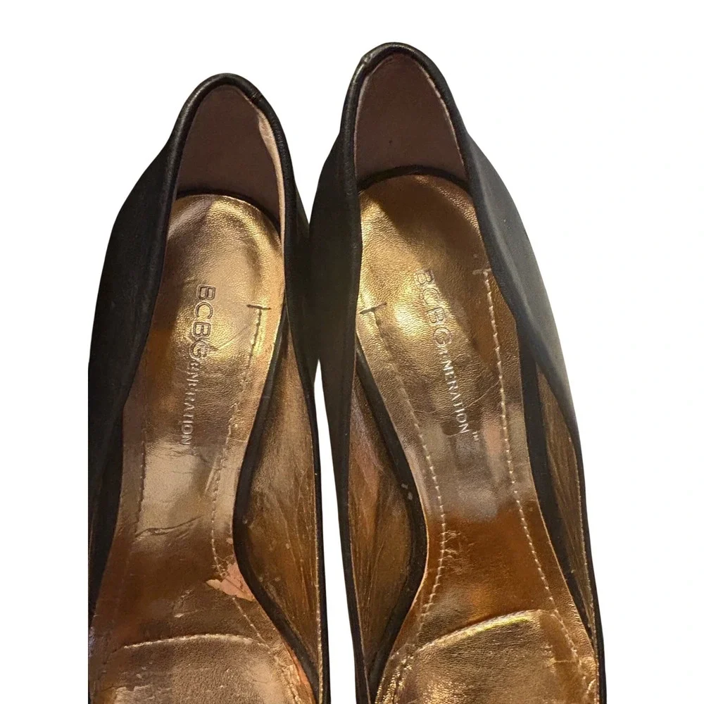 BCBG Black‎ Leather Pointed Toe Stiletto Heels Pumps Shoes Size 9